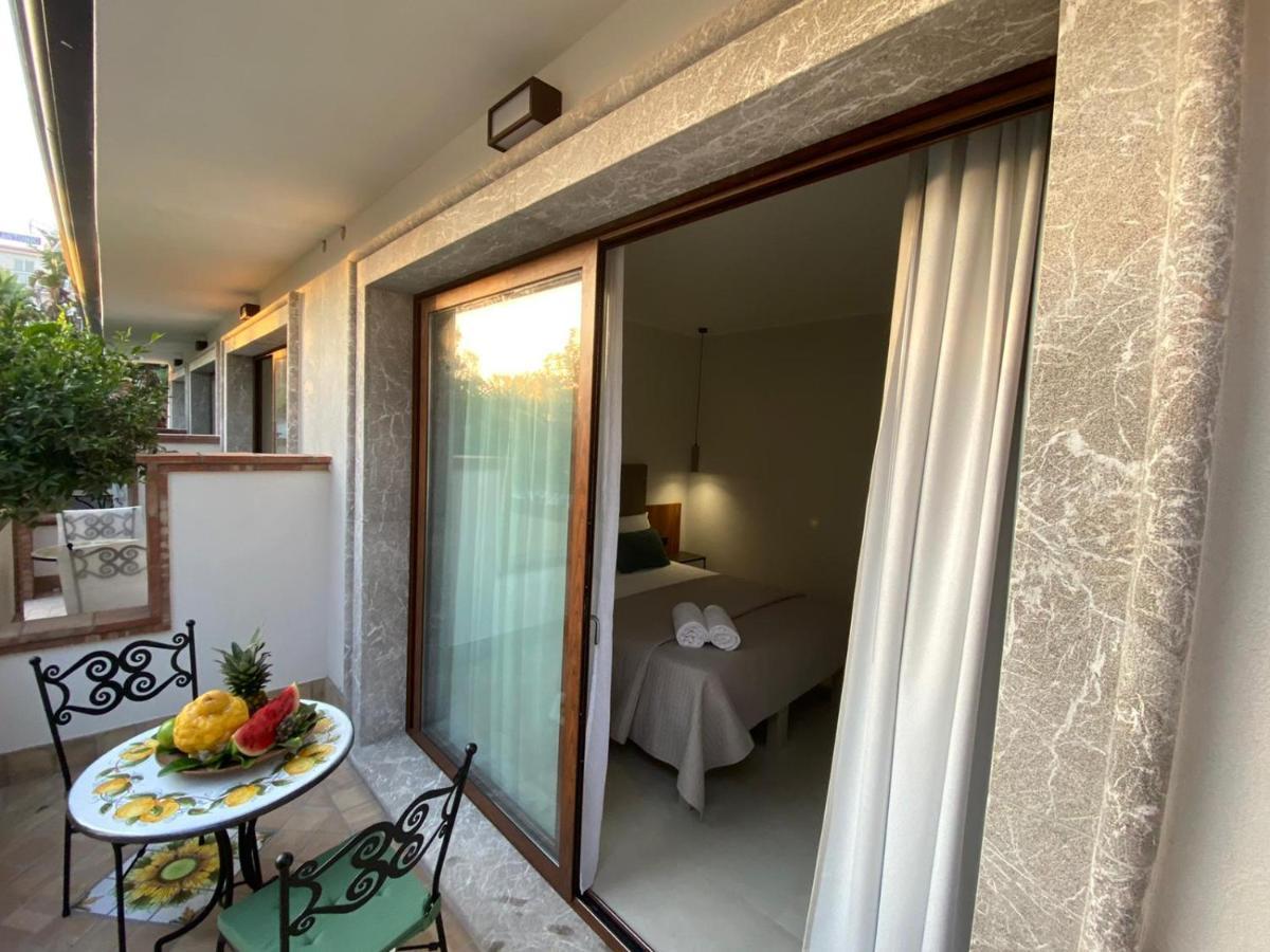 Villa Antonino Giardini Naxos Exterior foto