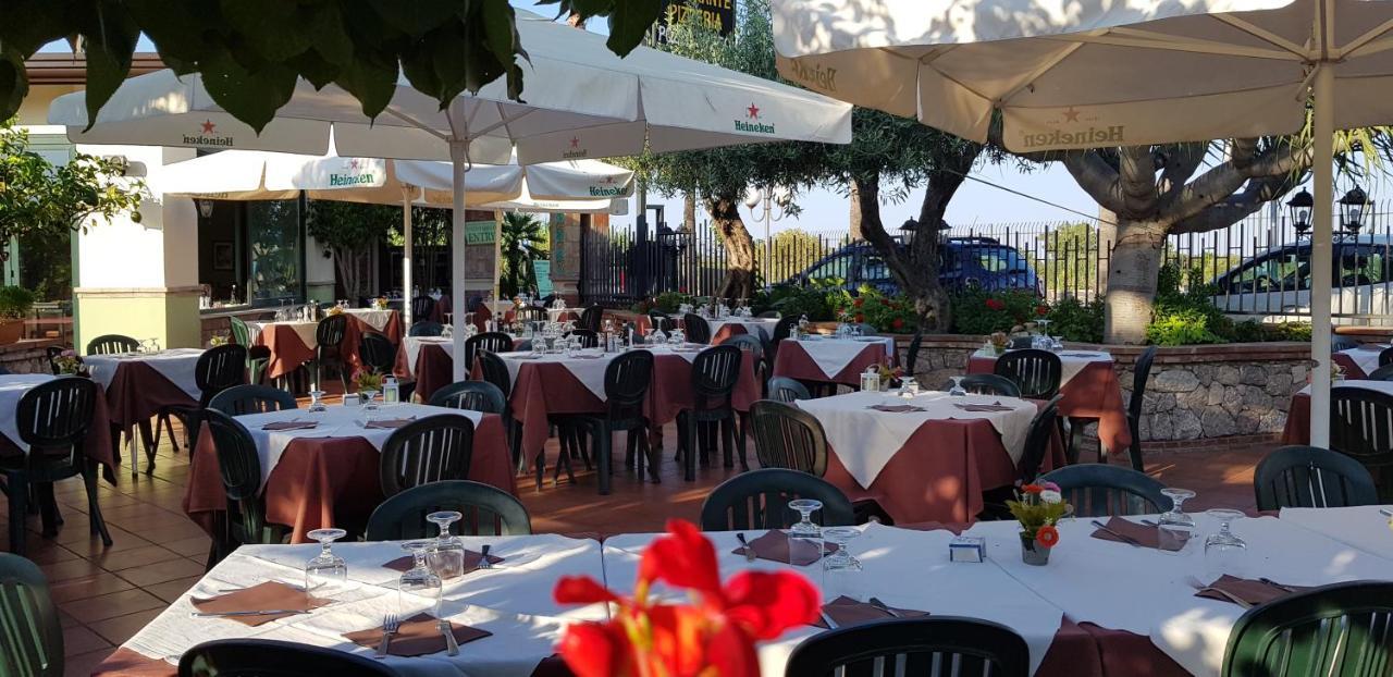 Villa Antonino Giardini Naxos Exterior foto